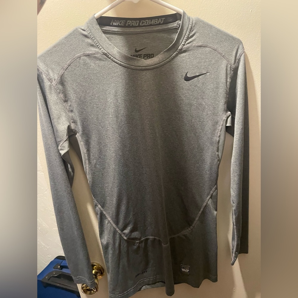 Nike long sleeve shirt